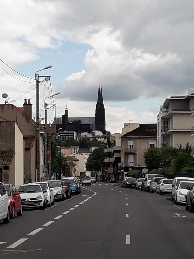 Charmant F2 avec vue, proche centre Clermont-Ferrand Extérieur photo